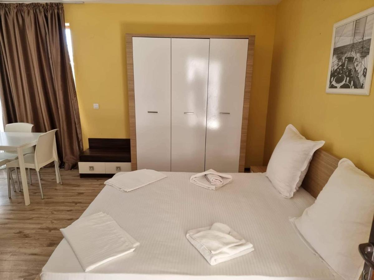 Kiara Apartments Saints Constantine and Helena Bagian luar foto