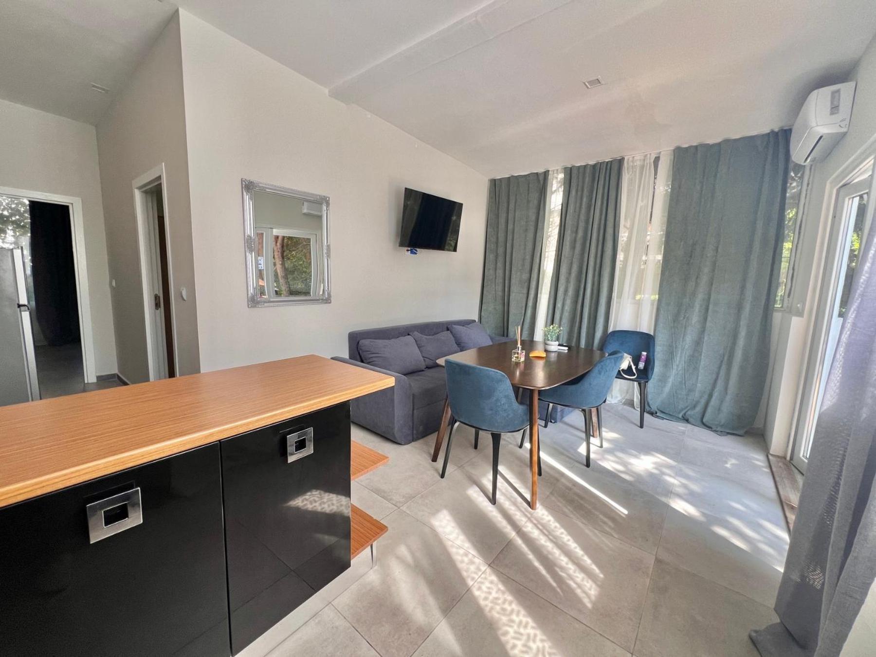 Kiara Apartments Saints Constantine and Helena Bagian luar foto